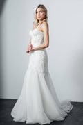 Elegant and Timeless Mermaid Wedding Gown with a Flattering Silhouette, Perfect for a Stunning and Unforgettable Bridal Look