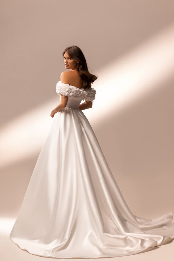 Wedding Dress Satin Off-the-shoulder A-Line Short Sleeve Floor-Length Elegant Exquisite Morden style Luxury