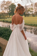 Gorgeous Lace Sweep Train A-Line Wedding Dress Chic Pleated Sweetheart Appliques Off Shoulder Princess Bridal Gown