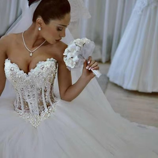 Nuevo Vestido De princesa De novia, vestidos De baile, escote en forma De corazón, encaje mullido, cuentas De cristal, vestidos De boda Vintage De lujo