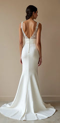 Mermaid Fit-and-Flare Wedding Dress with a Dramatic Silhouette