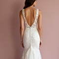 Classic Mermaid Wedding Dress for Brides Who Want a Sleek and Sexy Look