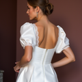 Short Wedding Dress and Mini Dress with a Flowing Chiffon Skirt for an Airy Feel