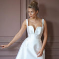 Mini Wedding Gown with a Timeless and Sophisticated Appeal