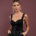 Elegant Black Evening Dress & Prom Dress with Sparkling Beads for a Glamorous Look