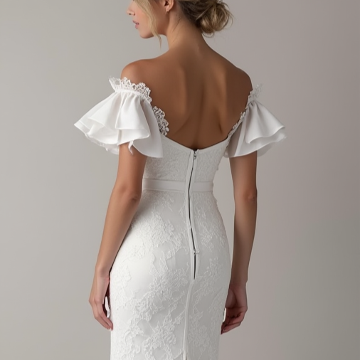 Mermaid Wedding Dress with a Deep V-Neck for a Bold and Sexy Look