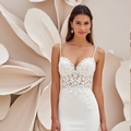 Mermaid Wedding Dress with a Vintage-Inspired Fit for Retro Brides
