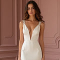 Mermaid Bridal Dress with a Dramatic Train for a Grand Wedding Entrance