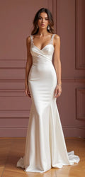 Mermaid Fit-and-Flare Wedding Dress with a Sleek and Chic Fit