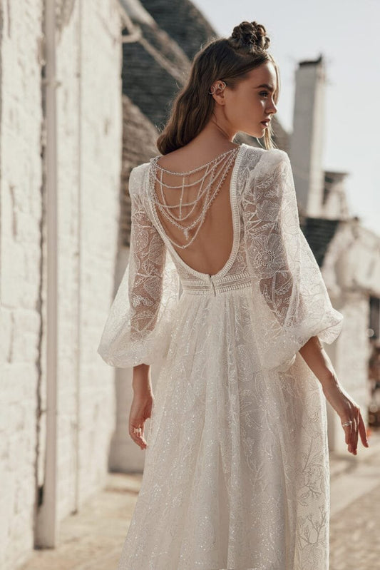 Graceful Beach Wedding Dress with Long Sleeves, V-Neckline & Delicate Lace for a Timeless and Romantic Bridal Look