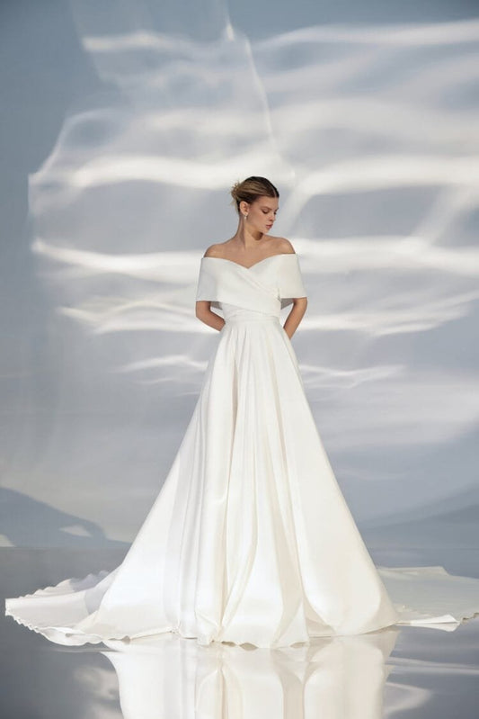 Off-Shoulder A-Line Wedding Gown with Sweetheart Neckline and a Natural Waistline for a Modern and Elegant Bridal Look