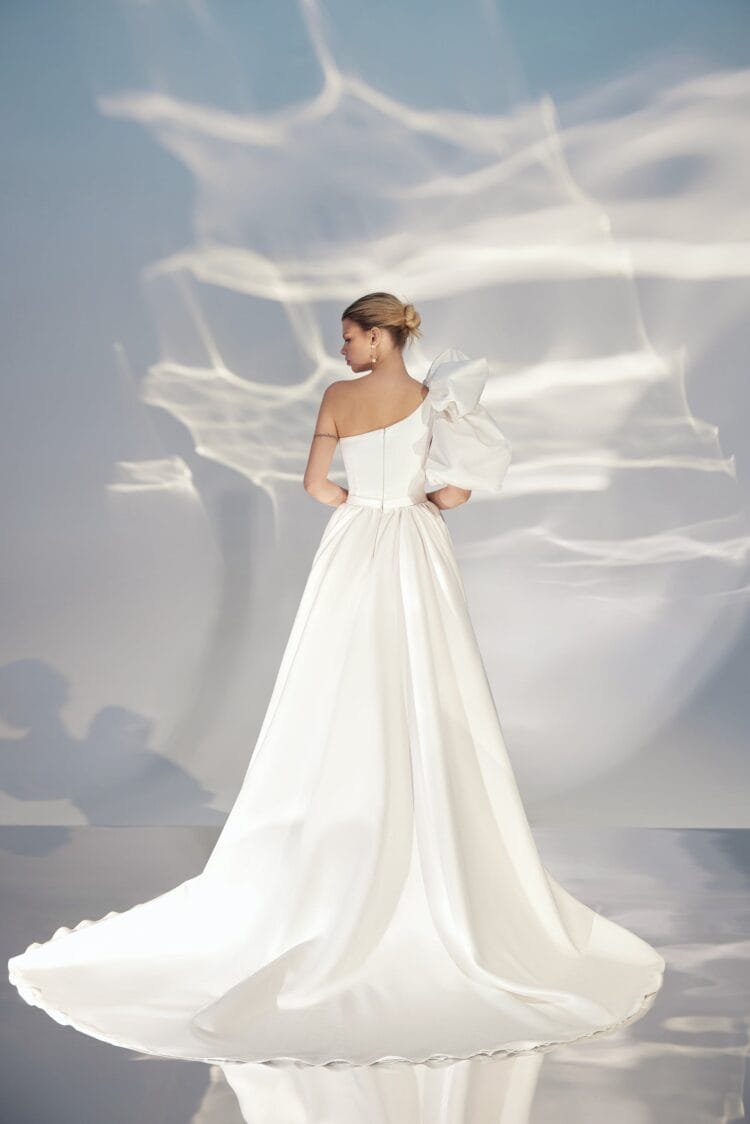 Timeless Off-Shoulder Sheath Wedding Gown with Strapless Neckline, Bant Embellishment, and Natural Waistline for a Stunning Bridal Look