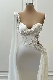Pärlor sjöjungfru bröllopsklänning en axel långärmad satin illusion brud klänning