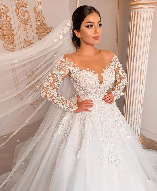 Illusion O-Neck Long Sleeves Wedding Dress 3D Flowers Lace Appliques A-Line Court Train Floor-Length Luxury Bridal Gown