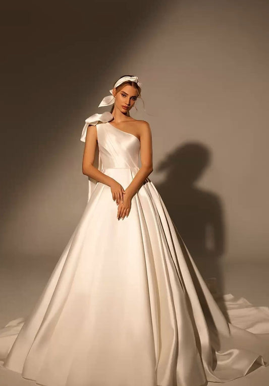 One Shoulder Sweetheart Bridal Long Gown Elegant A-Line Wedding Dress Simple Satin Train Robe De Mariée