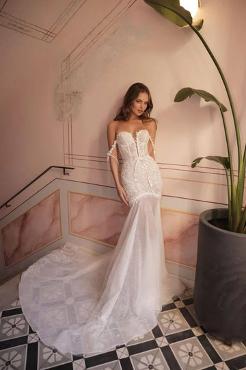 Elegant A-Line Wedding Dress with Lace Embellishments, V-Neckline, and Delicate Straps – Romantic Floral Appliques Bridal Gown