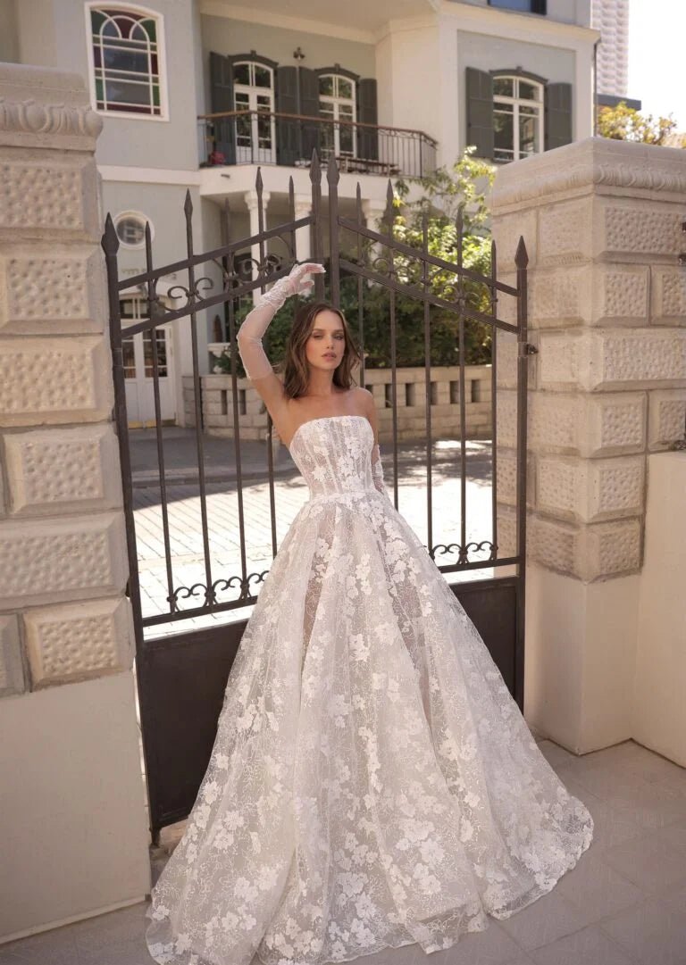 Elegant A-Line Wedding Gown with Illusion Sleeves, Boat Neckline, and Delicate Lace Embellishments – Romantic Floral Appliques Bridal Dress