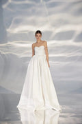 Elegant A-Line Wedding Gown with Strapless Sweetheart Neckline and a Flattering Natural Waistline – Modern Bridal Dress