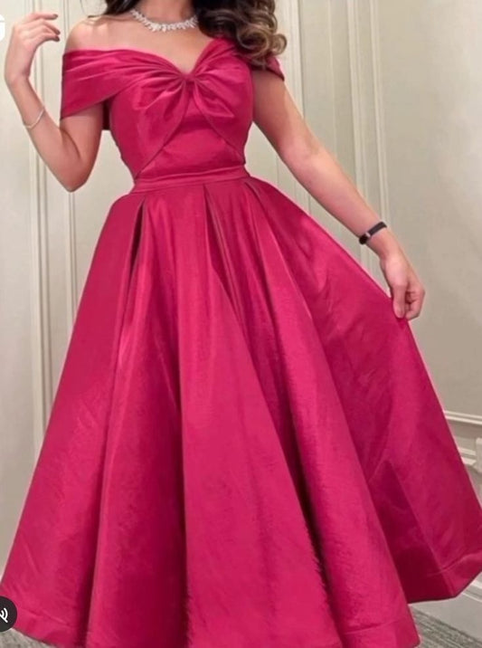 A Line Fuchsia Saudi Arabia Prom Dresses Off The Shoulder Formal Prom Gowns V-Neck Princess Long Evening Dress