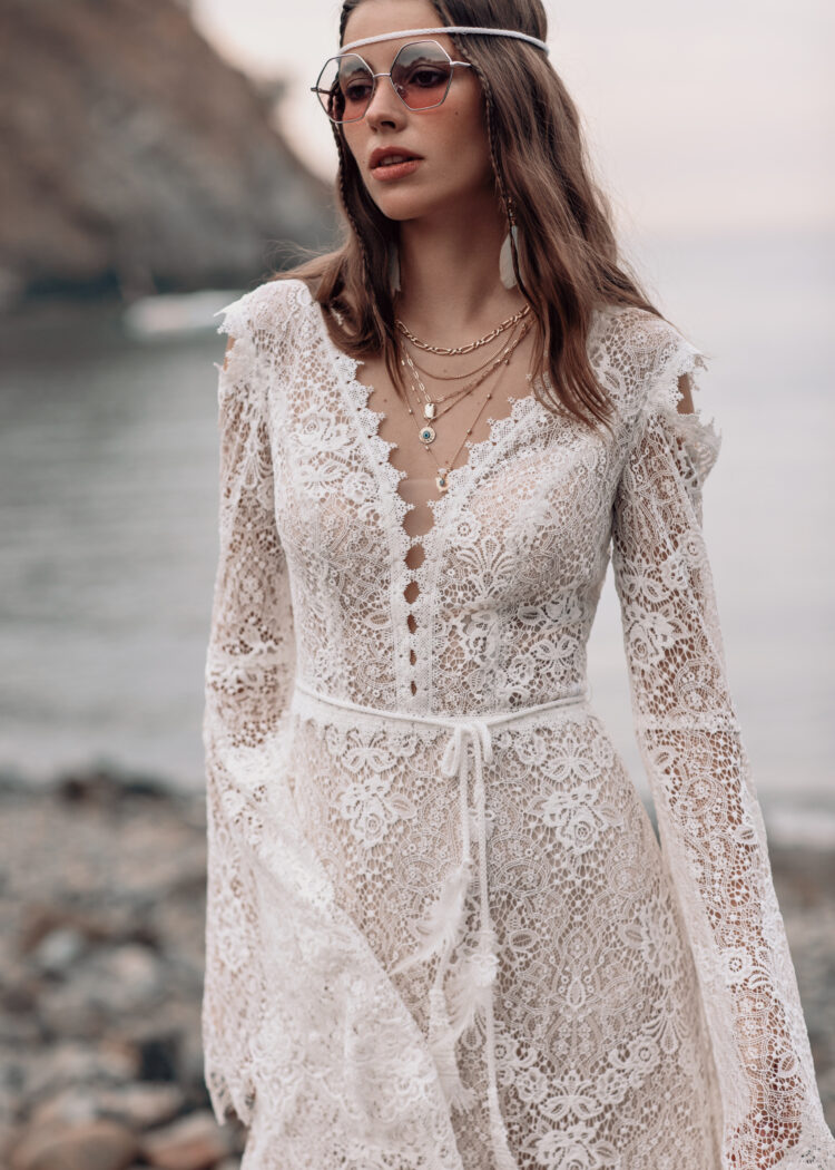 Dreamy A-Line Beach Wedding Gown with Long Sleeves, V-Neckline & Flattering Natural Waistline for a Breathtaking Boho Bridal Look