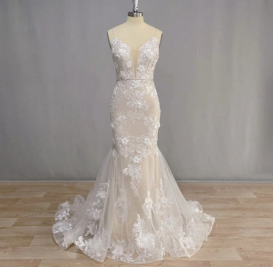 3D Flowers Sleeveless Sexy Mermaid Wedding Dress Spaghetti Straps Deep V Neck Backless Bridal Gown