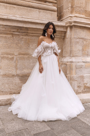 Sodigne Robes de mariée exquises sur l'épaule 3d fleur plie corset robes de mariée boho une ligne de robe de mariée tulle