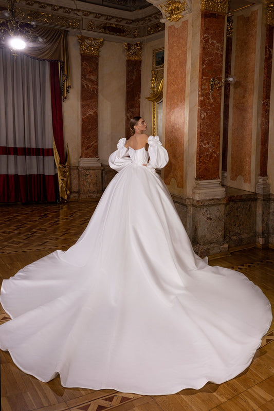 Sweetheart A Line Simple Wedding Gown Long Detachable Puffy Sleeves Bride Dress