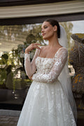 Elegant Square Neck Long Sleeves Lace Up Back Wedding Dresses Appliques Vestido De Noiva