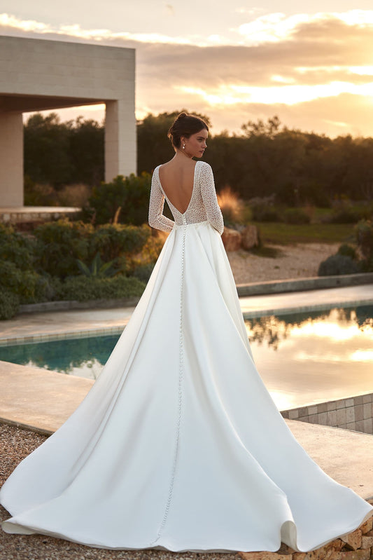 Sexy Illusion Backless Bride Robe Graceful Boat Neck Long Bridal Gown Customized Robe De Mariée