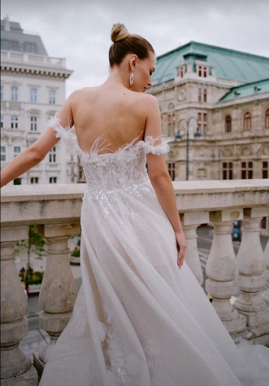 Off Shoulder Wedding Dress Elegant Sweetheart Zipper Ball Gown Lace Appliques Bridal Gown