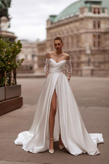 Exquisite Strapless A Line Wedding Dresses  Floor Length Bride Gown Customized Vestidos De Novia Satin