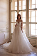 Luxury Women's White Wedding Dress Lace A-Line Dress Bridal Gowns