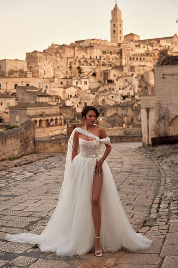 Fancy High Side Slit A Line Bridal Dress for Women One Shoulder Wedding Dresses With Cape Appliques Vestidos De Novia