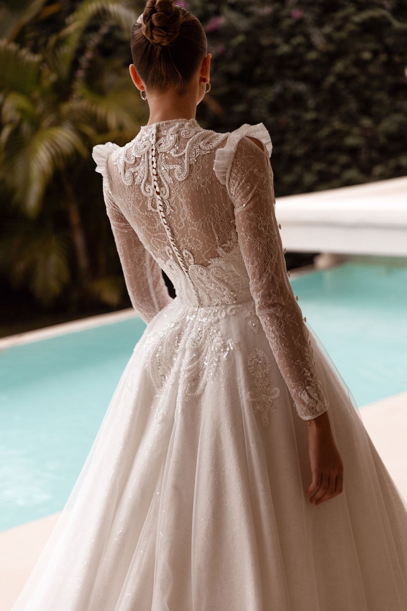 Graceful A Line Wedding Dresses Elegant Appliques High Neck Bride Gowns Illusion Long Sleeve Customized Vestidos De Novia