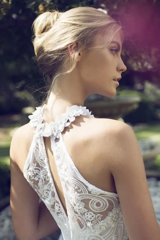 Sexig halter bröllopsklänningar vita spetsar applikationer blommor a-line chiffong långa klänningar för kvinnor festklänning anpassade vestidos