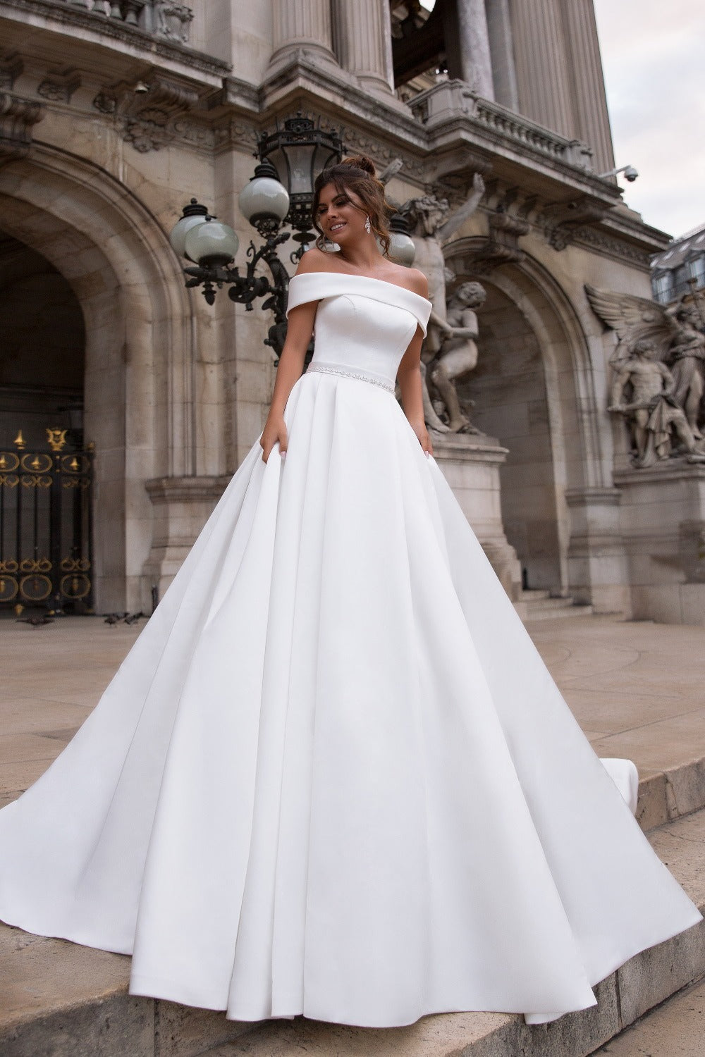 Roundness Shoulder Dress Bow Court Train Modern Mermaid Satin Gown Vestido De Novia Princess Bridal Sleeveless