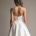 Stunning White Mini Short Wedding Dress with a Halter Neckline for a Stylish and Trendy Look