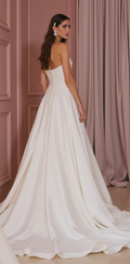 Elegant A-Line Wedding Dress with a Sweetheart Neckline