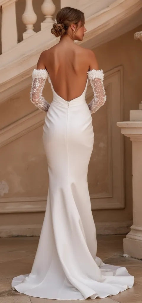 Trumpet Wedding Dress with a Strapless Neckline for a Chic Look