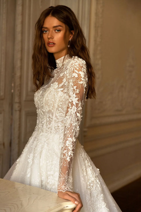 Modest High Collar Long Sleeve Wedding Dress Classic Lace Appliques Dr