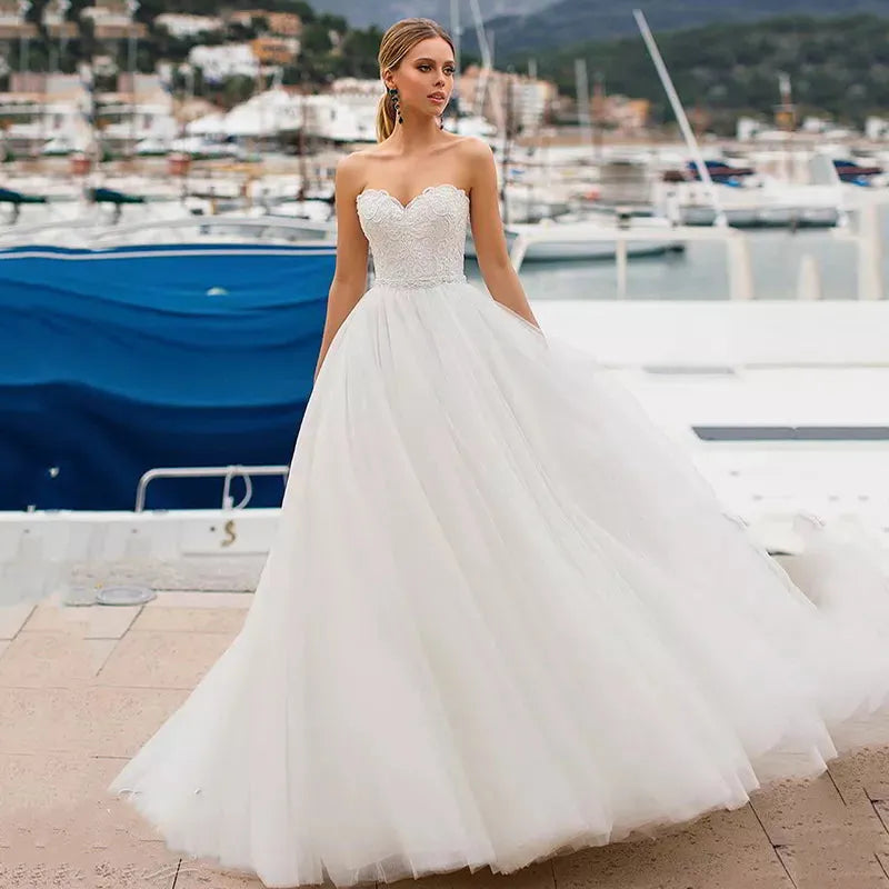 Ball-Gown Wedding Dress Strapless Sweetheart Lace-Up Bridal Gown White Tulle Appliques Vestido Novia Women Gown Beige